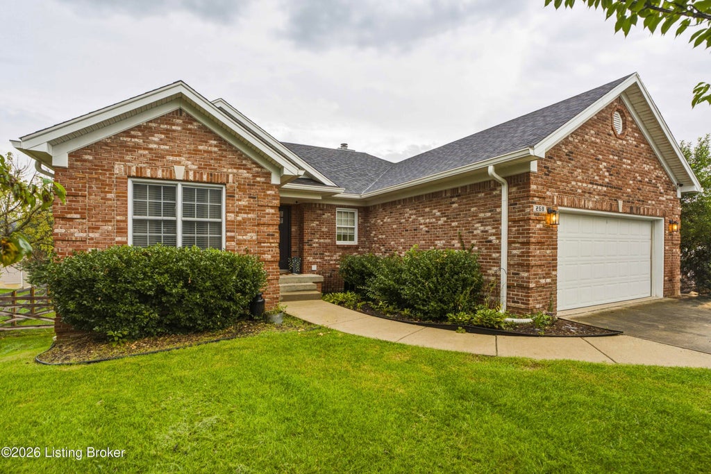 Photo of 268 Lang Run Ct, Simpsonville, KY 40067 (MLS # 1732190)