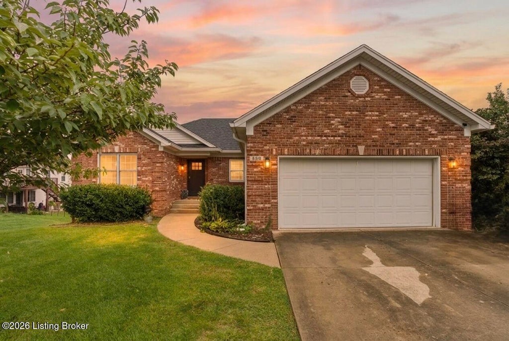 Photo of 268 Lang Run Ct, Simpsonville, KY 40067 (MLS # 1732190)
