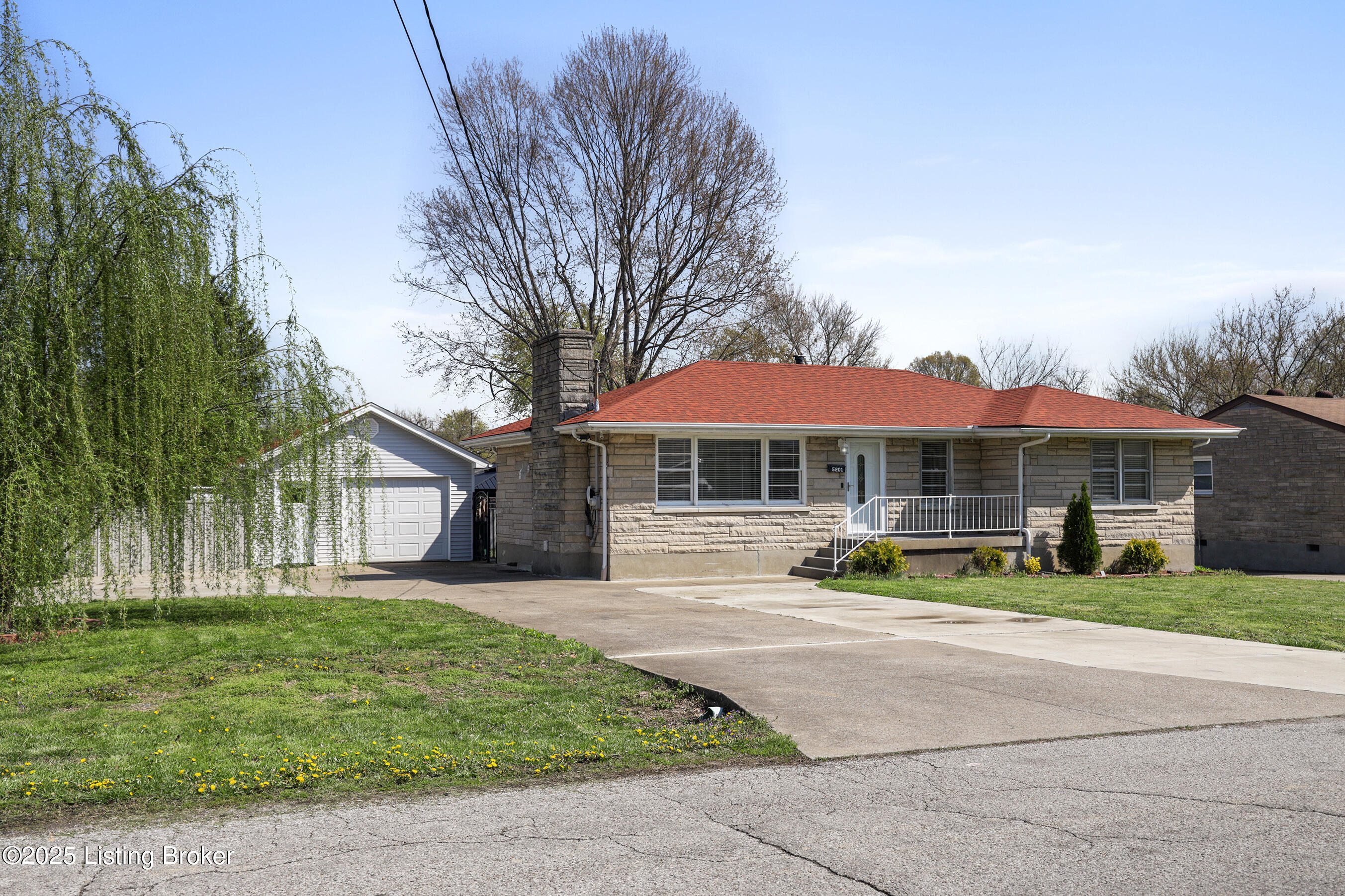 5201 Ronwood Dr, Louisville, Kentucky image 1