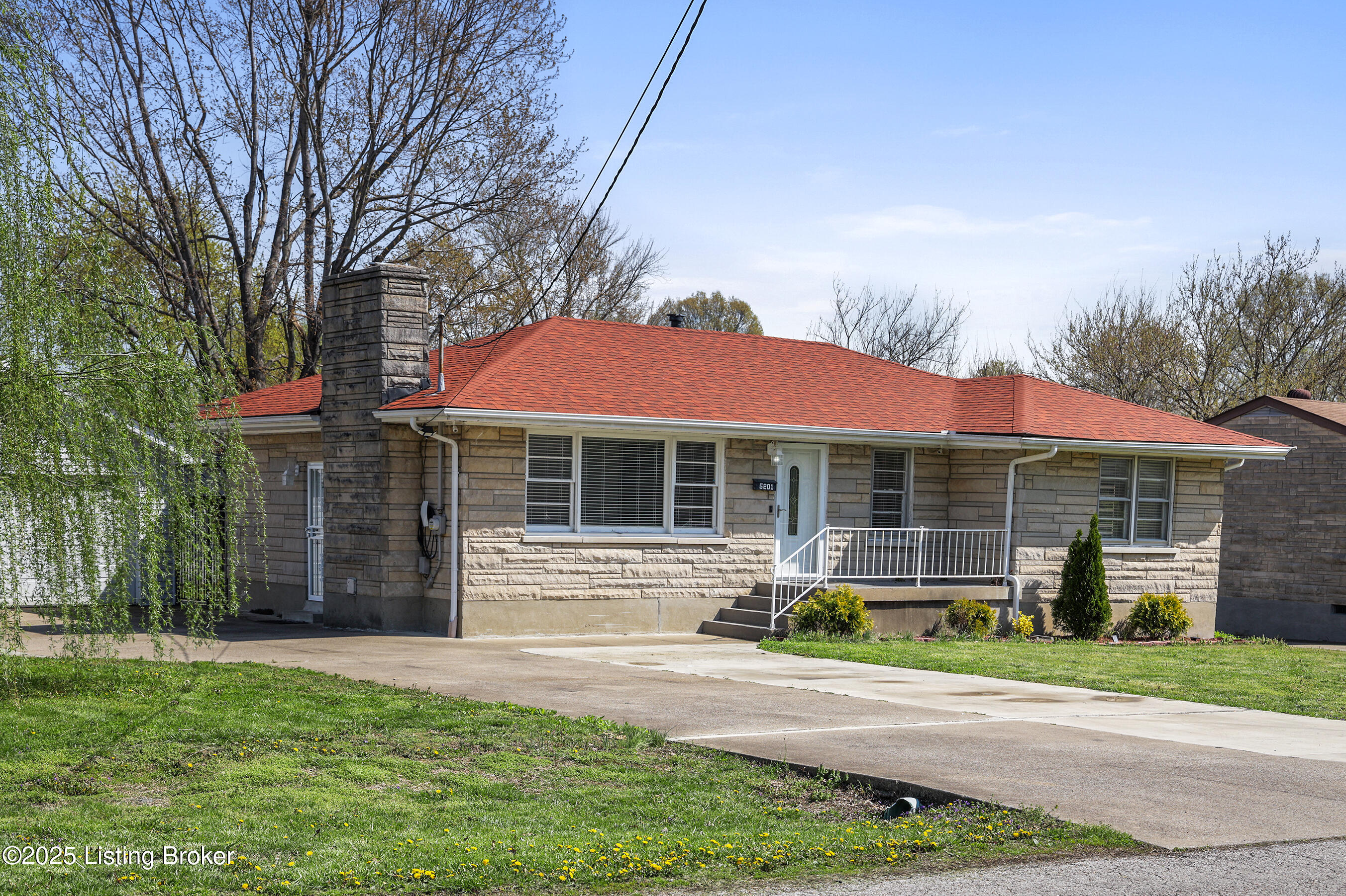 5201 Ronwood Dr, Louisville, Kentucky image 4