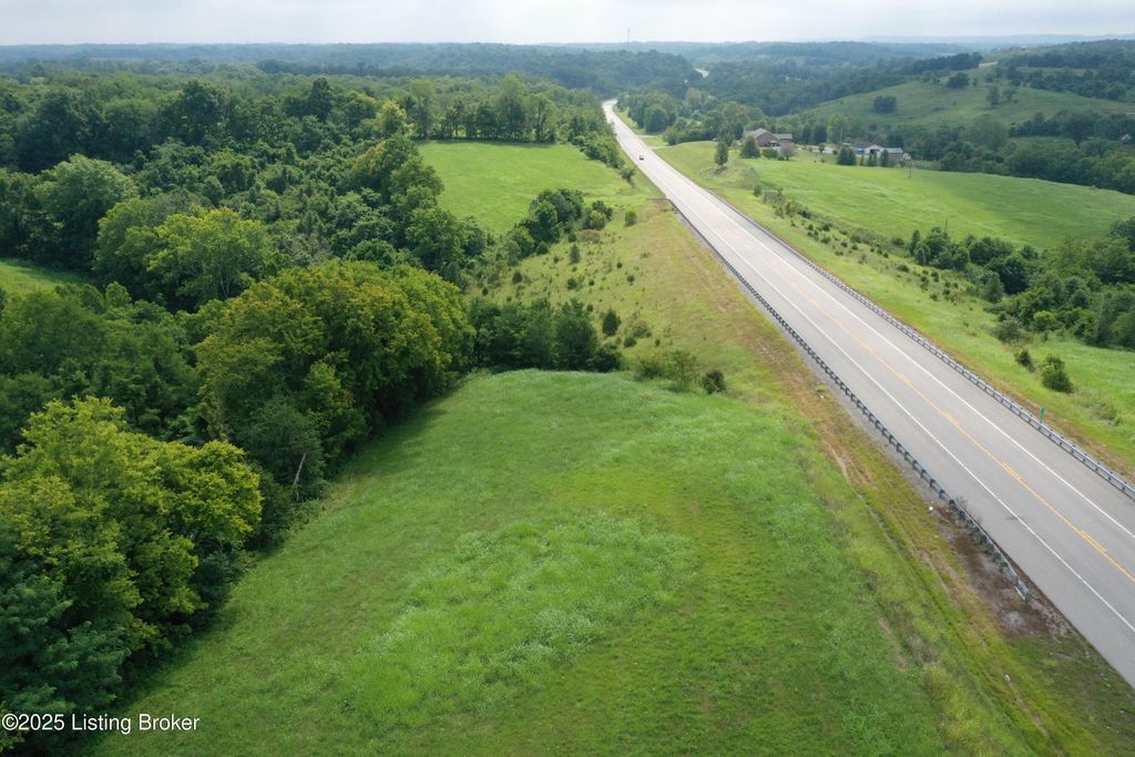 Photo of 7582B Perryville Rd, Springfield, KY 40069 (MLS # 1702033)