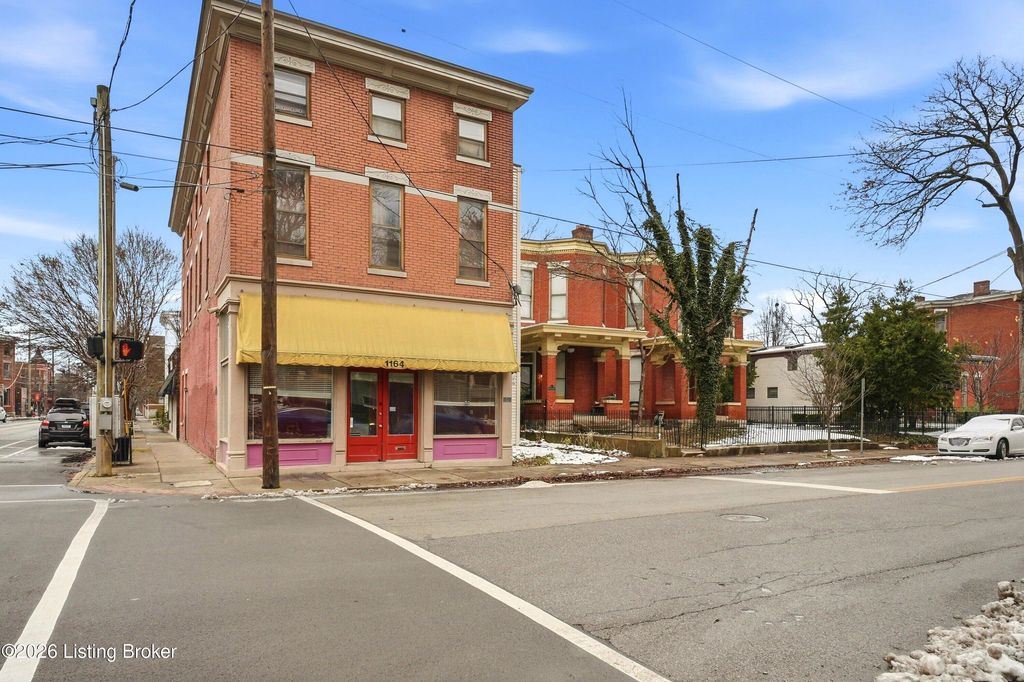 Photo of 1164 S Brook St, Louisville, KY 40203 (MLS # 1710264)