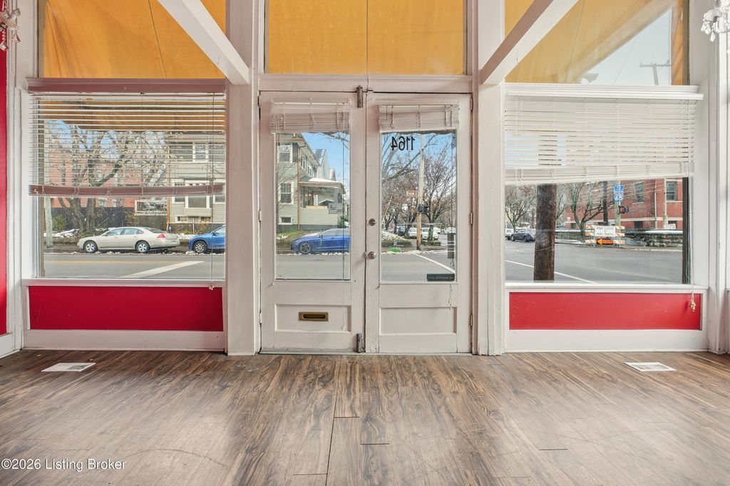 Photo of 1164 S Brook St, Louisville, KY 40203 (MLS # 1710264)