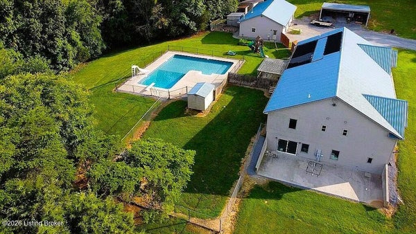 2375 JONES CHAPEL RD, COLUMBIA, KY 42728 - Image ce7d738f5f435aa1edc7849075e9afb1/637370231