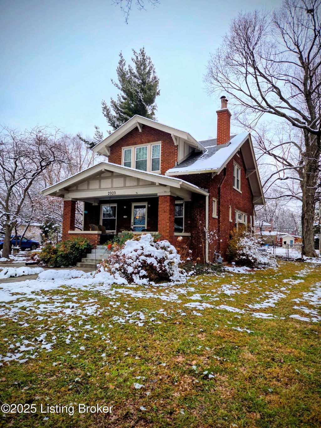 Photo of 2923 Avon Rd, Louisville, KY 40220 (MLS # 1704764)