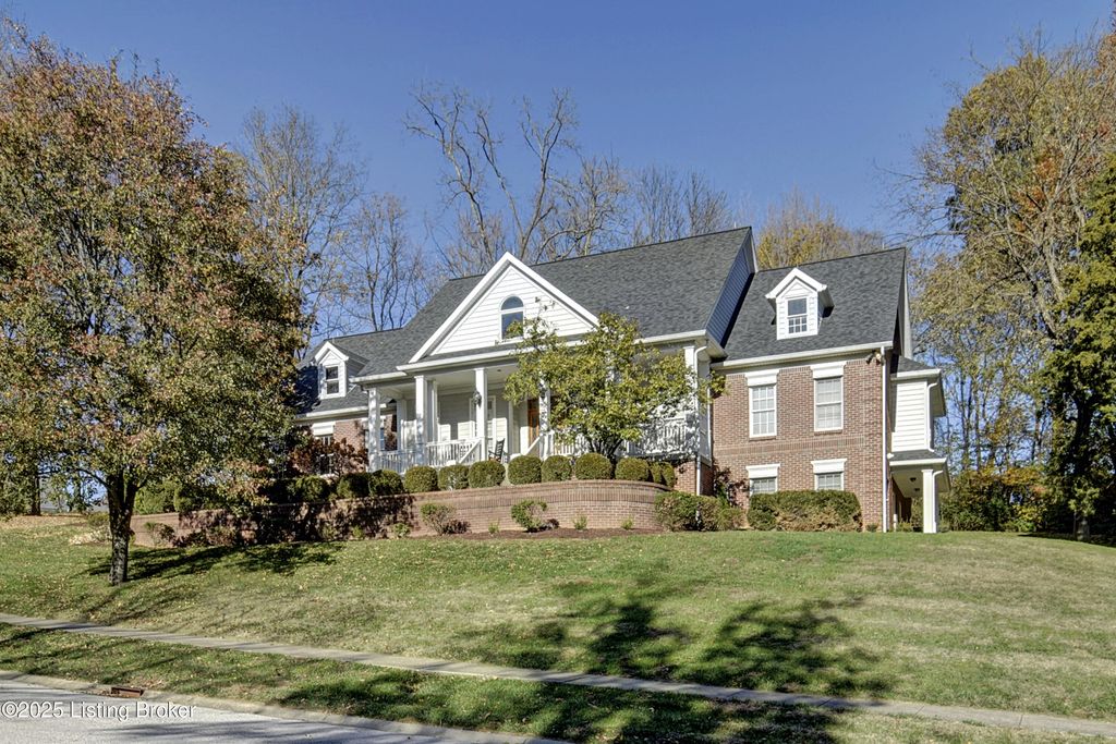 Photo of 10509 Elder Ln, Prospect, KY 40059 (MLS # 1703275)