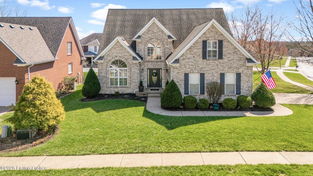 Photo of 13700 Lake Spring Dr, Louisville, KY 40299 (MLS # 1713007)