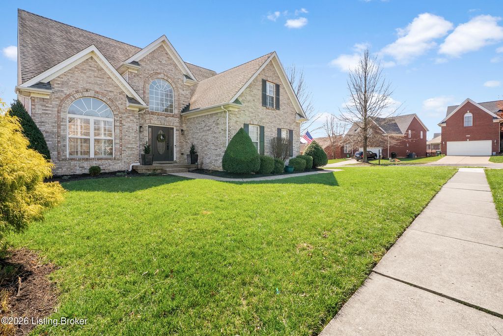 Photo of 13700 Lake Spring Dr, Louisville, KY 40299 (MLS # 1713007)