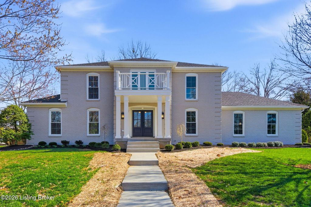 Photo of 705 Colonel Anderson Pkwy, Louisville, KY 40222 (MLS # 1712120)