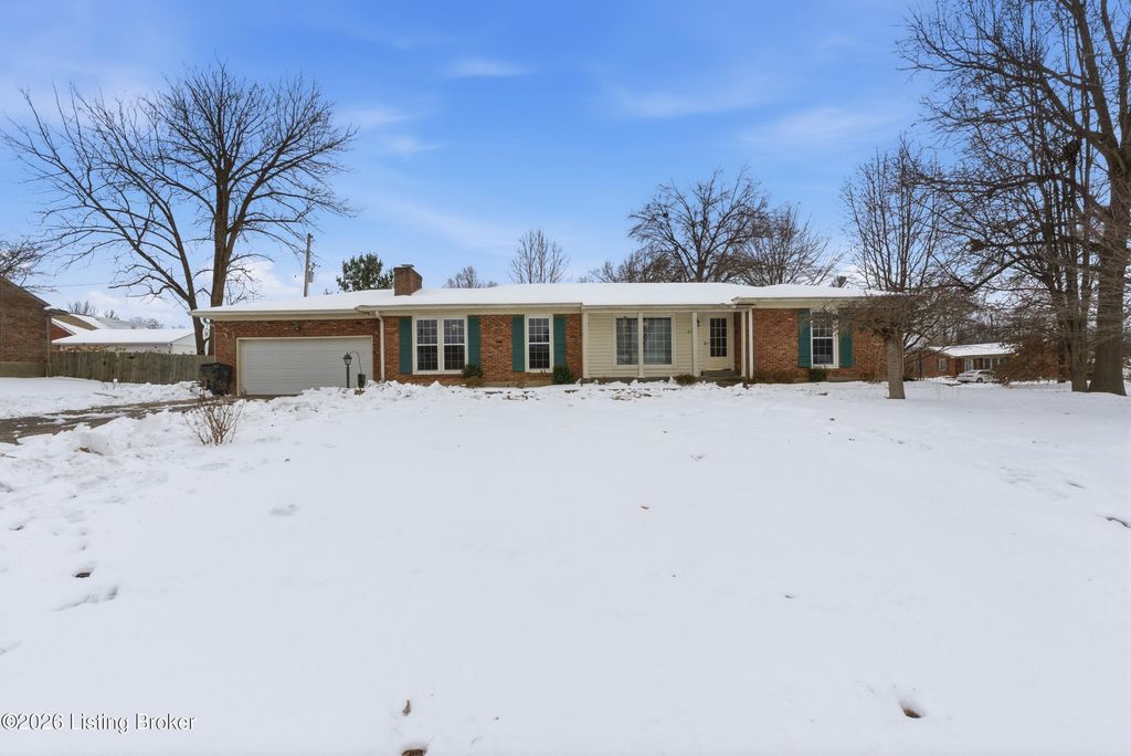 Photo of 2103 Ann Marie Dr, Jeffersontown, KY 40299 (MLS # 1708255)