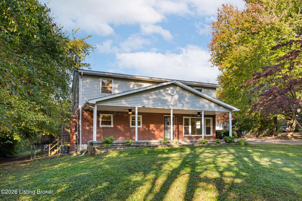 Photo of 8304 Pennsylvania Run Rd, Louisville, KY 40228 (MLS # 1732230)