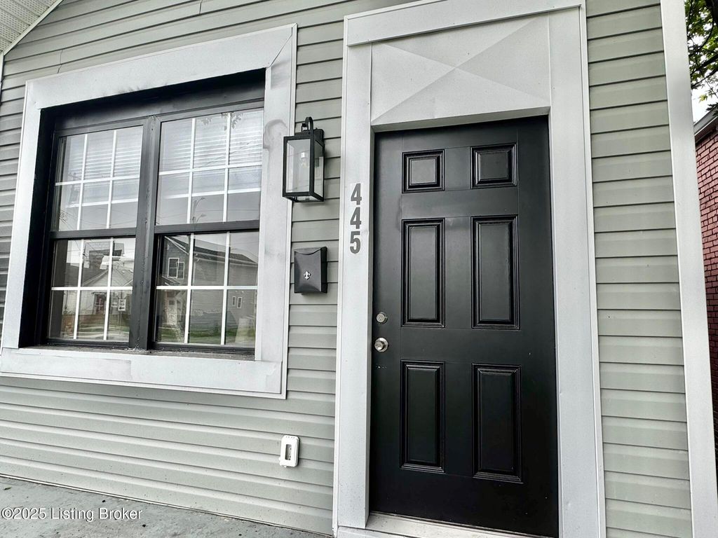 Photo of 445 Marret Ave, Louisville, KY 40208 (MLS # 1704428)