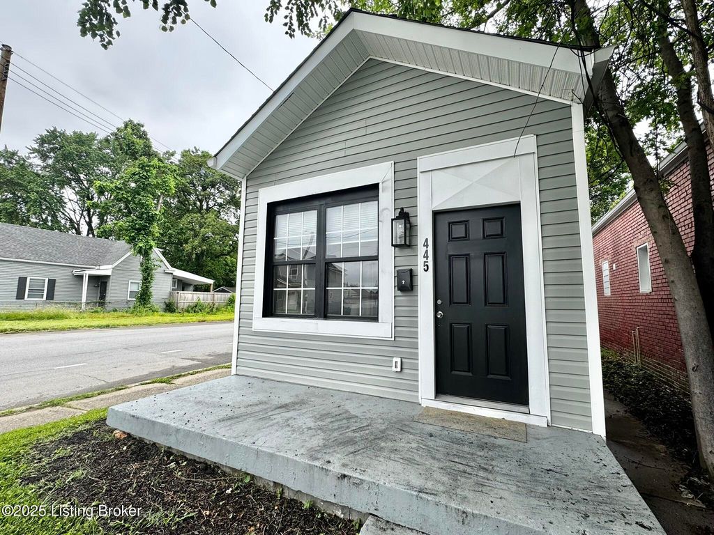 Photo of 445 Marret Ave, Louisville, KY 40208 (MLS # 1704428)