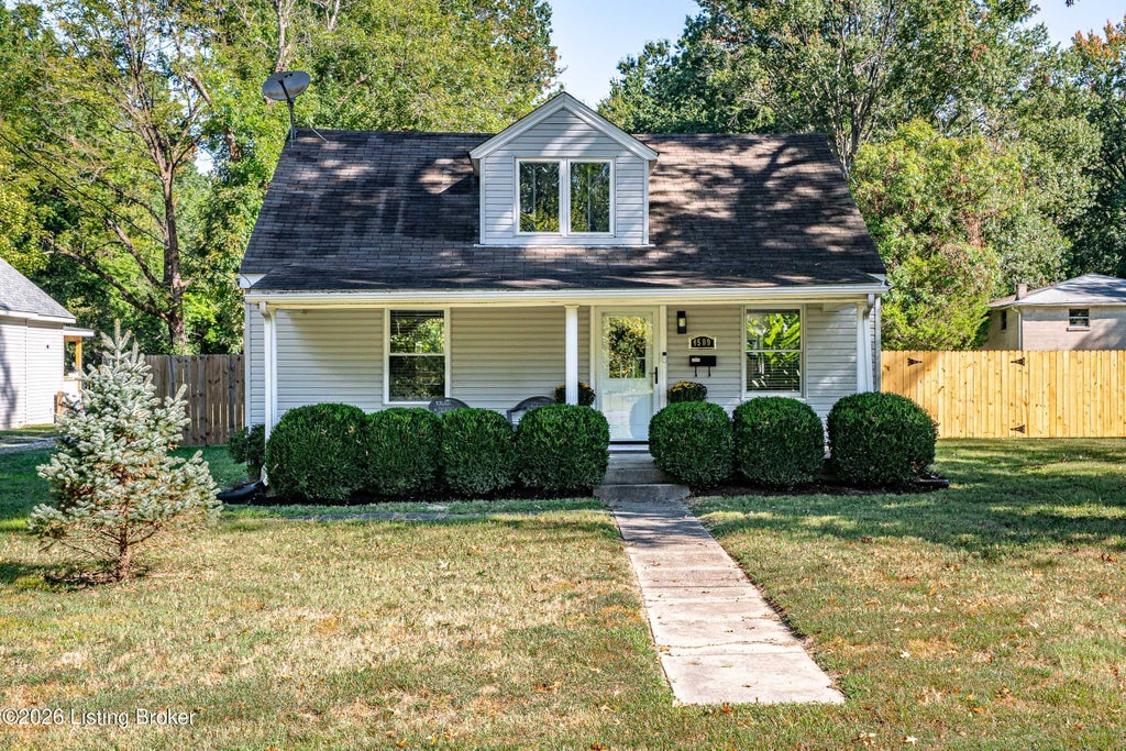 Photo of 4509 Ash Ave, Louisville, KY 40258 (MLS # 1730381)