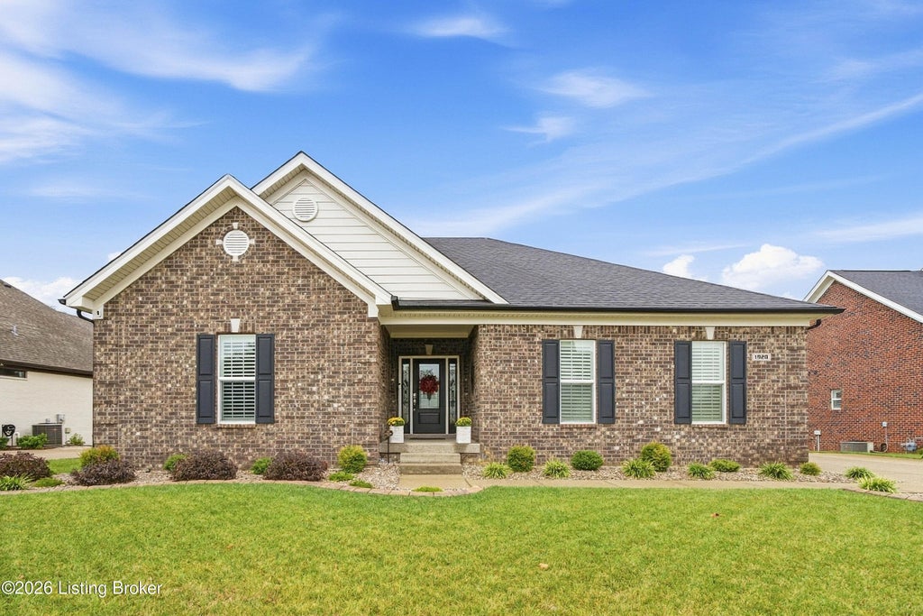 Photo of 1928 Scenic Lakes Dr, Louisville, KY 40245 (MLS # 1729167)