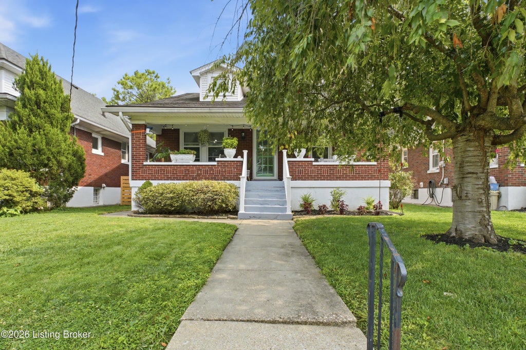 Photo of 826 Texas Ave, Louisville, KY 40217 (MLS # 1725534)
