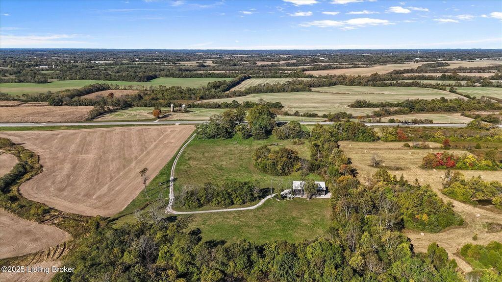 Photo of 9717 Eminence Pike, Shelbyville, KY 40065 (MLS # 1701571)