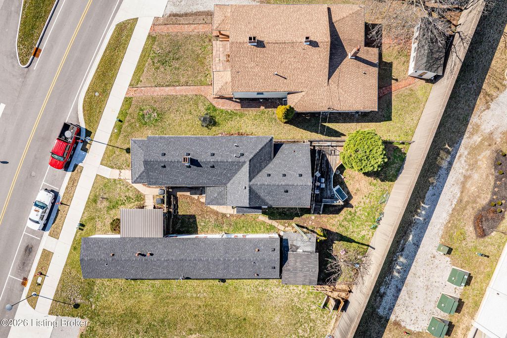 Photo of 427 E Riverside Dr, Clarksville, IN 47129 (MLS # 1711005)