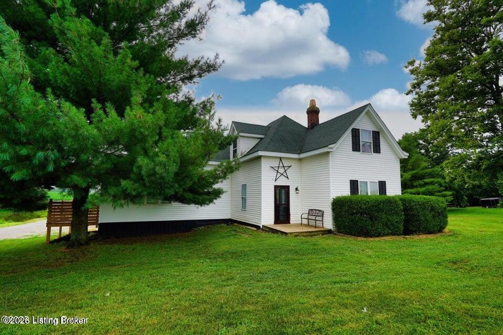 Photo of 4891 Castle Hwy, Pleasureville, KY 40057 (MLS # 1708179)