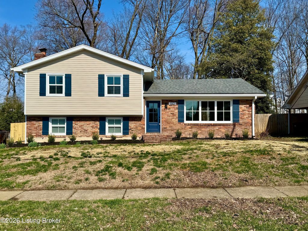 Photo of 9801 Gateway Dr, Jeffersontown, KY 40299 (MLS # 1710755)