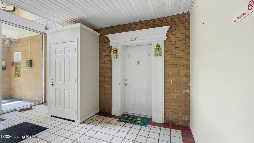 Photo of 8508 Atrium Dr #1101, Louisville, KY 40220 (MLS # 1730082)