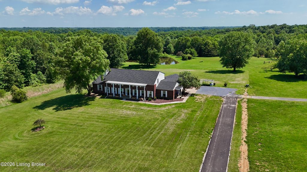 Photo of 4435 Fosskuhl Rd, Floyds Knobs, IN 47119 (MLS # 1719531)