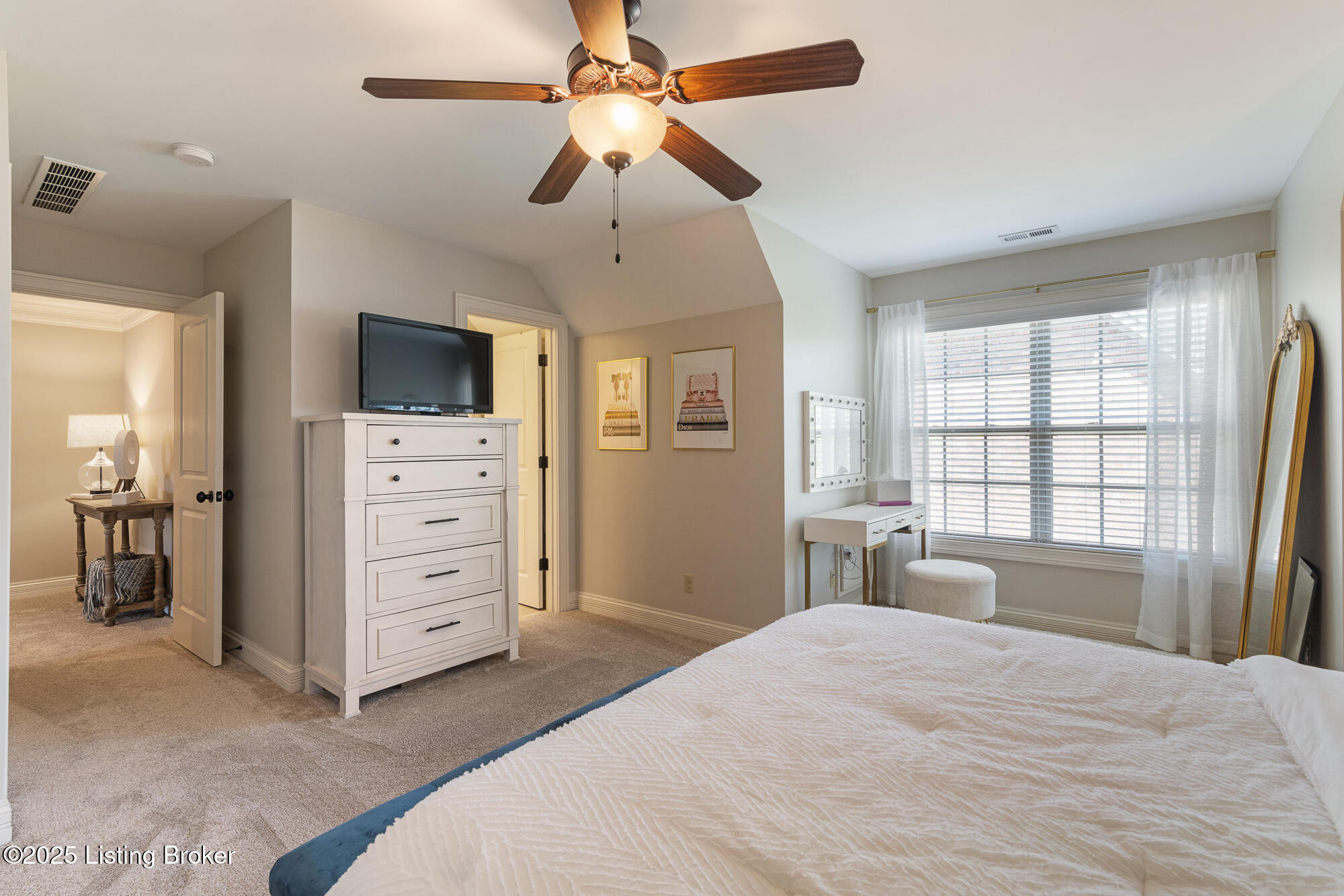 517 Locust Creek Blvd, Louisville, Kentucky image 43