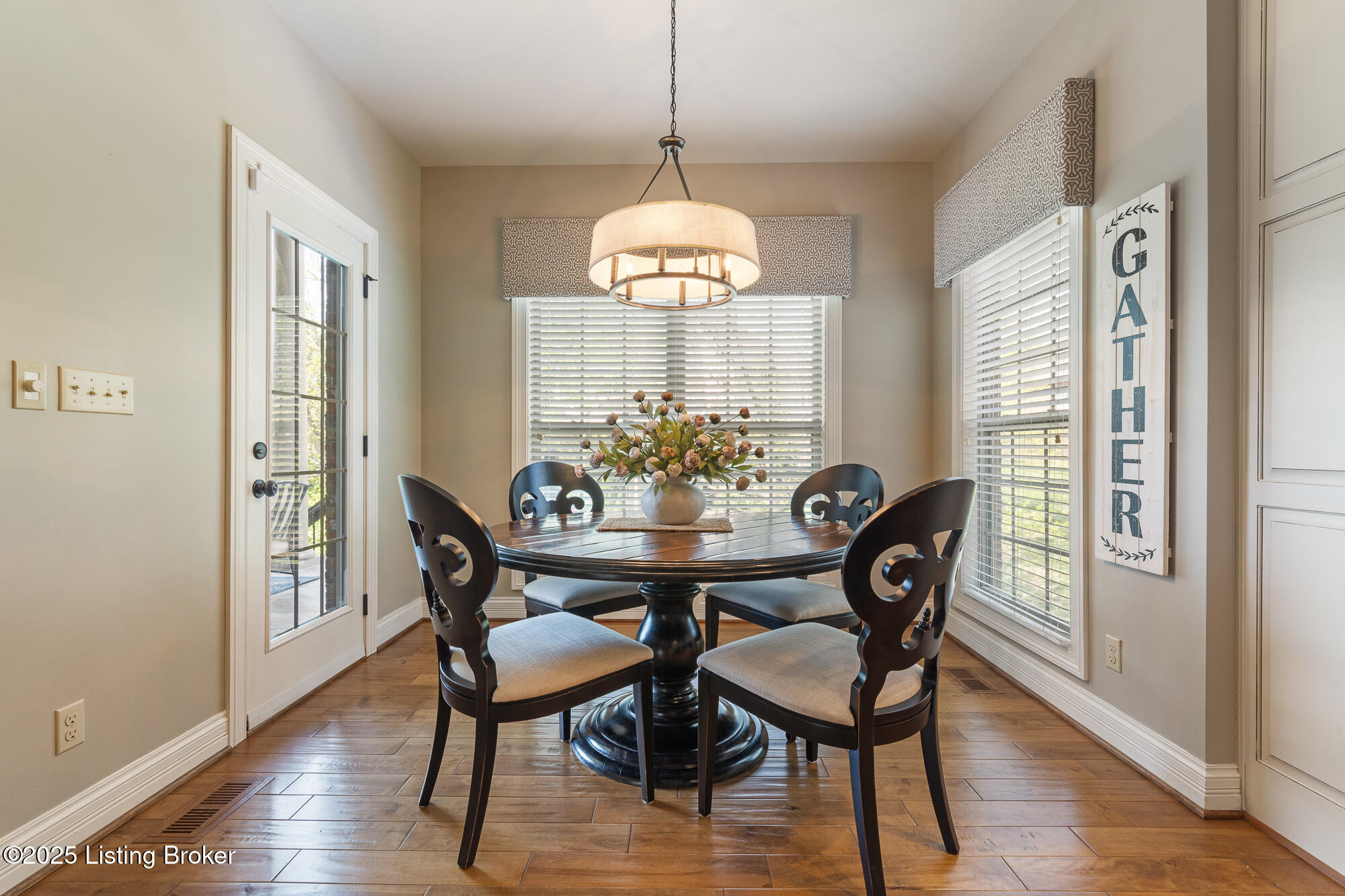 517 Locust Creek Blvd, Louisville, Kentucky image 26