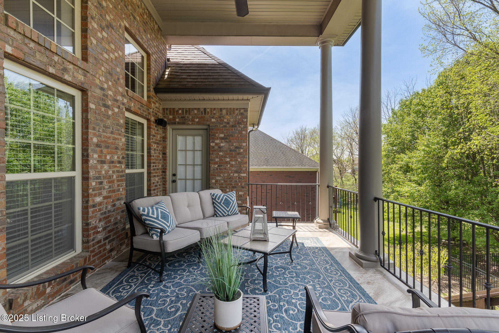 517 Locust Creek Blvd, Louisville, Kentucky image 11