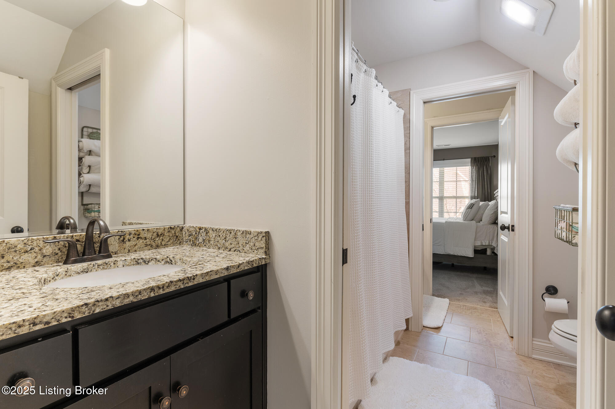 517 Locust Creek Blvd, Louisville, Kentucky image 45