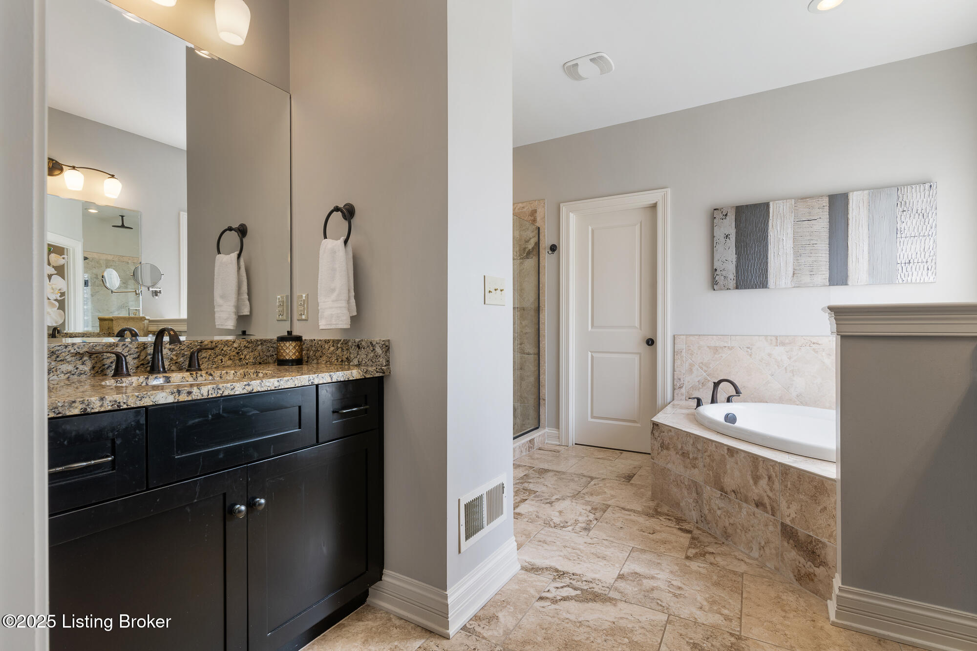 517 Locust Creek Blvd, Louisville, Kentucky image 31