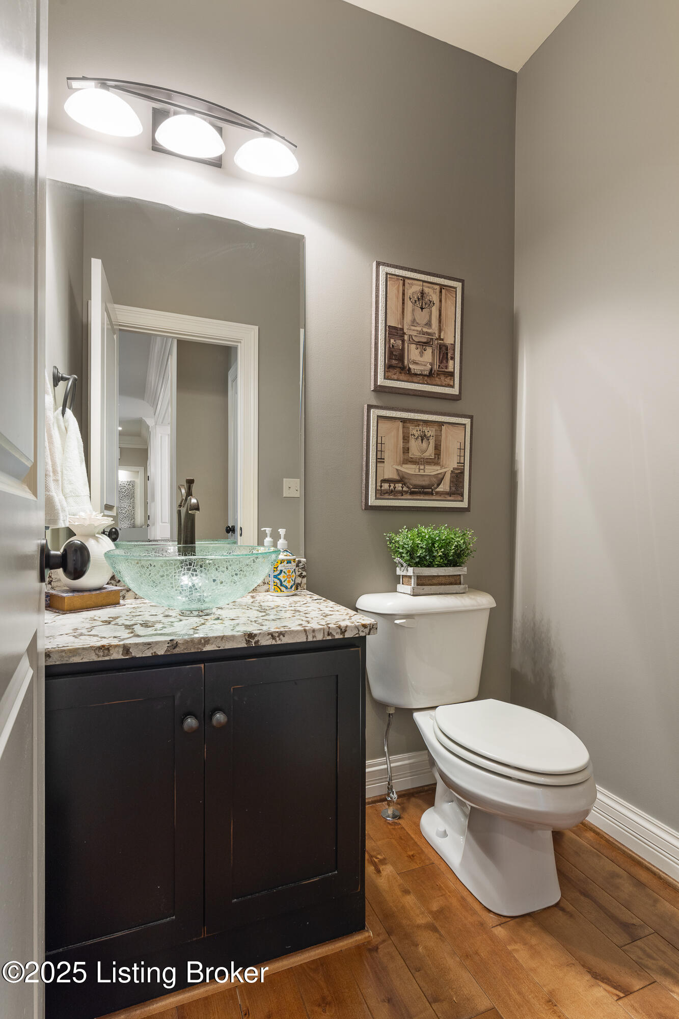 517 Locust Creek Blvd, Louisville, Kentucky image 34