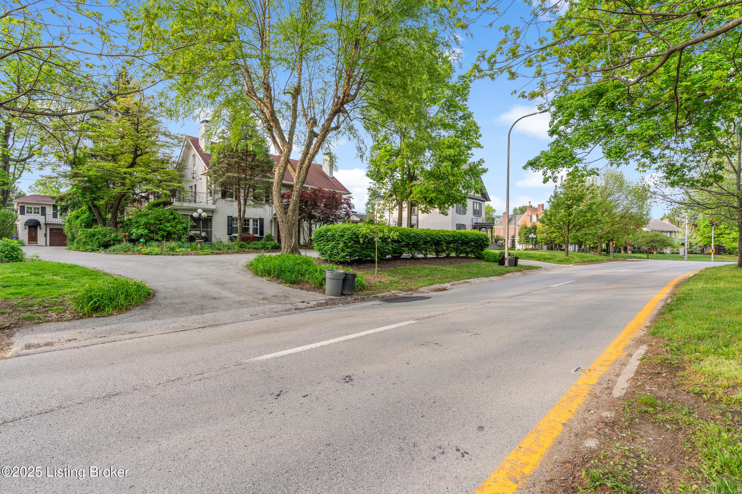 1312 Eastern Pkwy, Louisville, Kentucky image 3