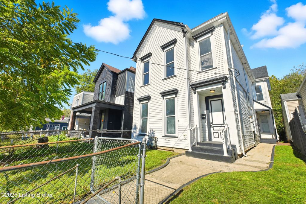 Photo of 2529 W Main St, Louisville, KY 40212 (MLS # 1708637)