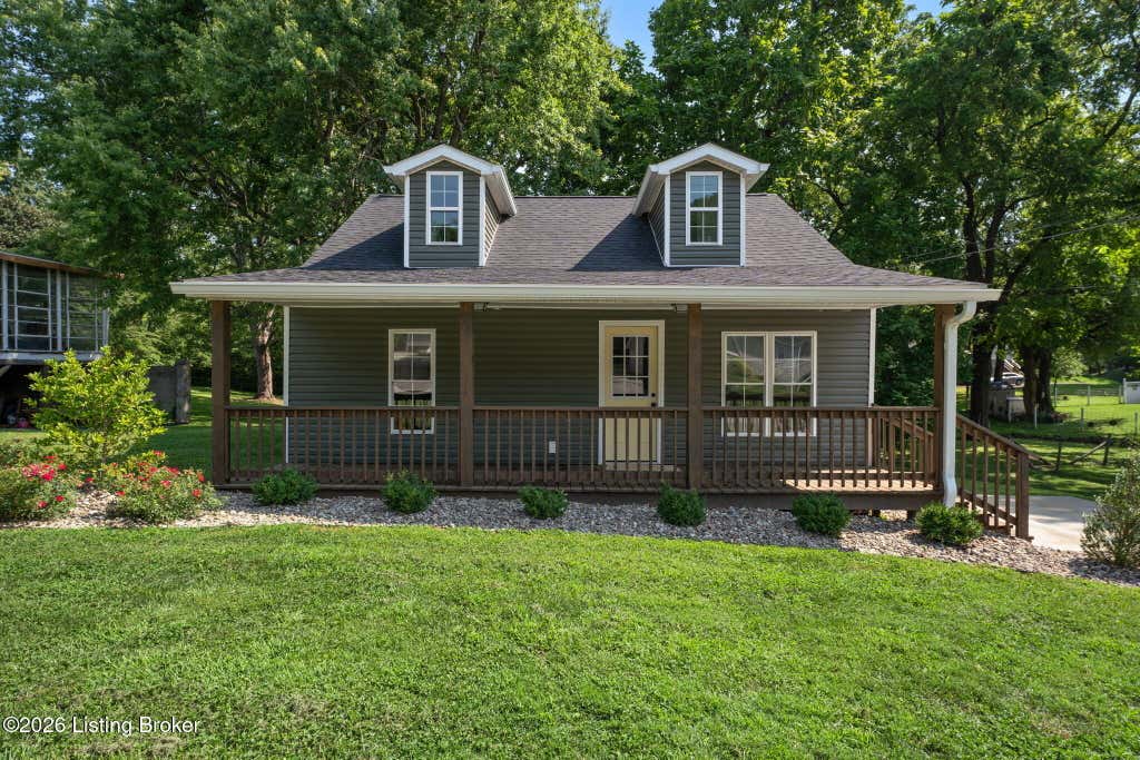Photo of 105 Brooks St, Elizabethtown, KY 42701 (MLS # 1725953)