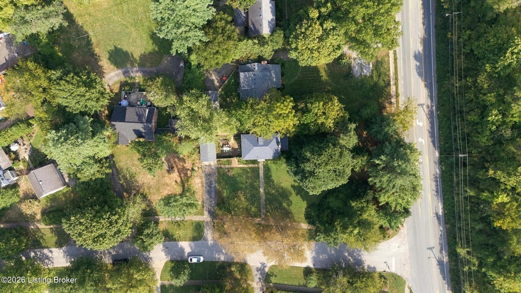 Photo of 403 University Ave, Louisville, KY 40206 (MLS # 1729998)