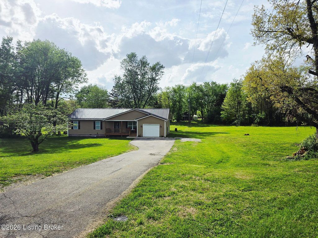 Photo of 1518 Deering Ln, Radcliff, KY 40160 (MLS # 1714870)