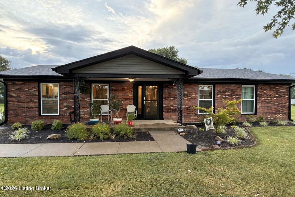 Photo of 337 Gene St, Mt Washington, KY 40047 (MLS # 1708692)