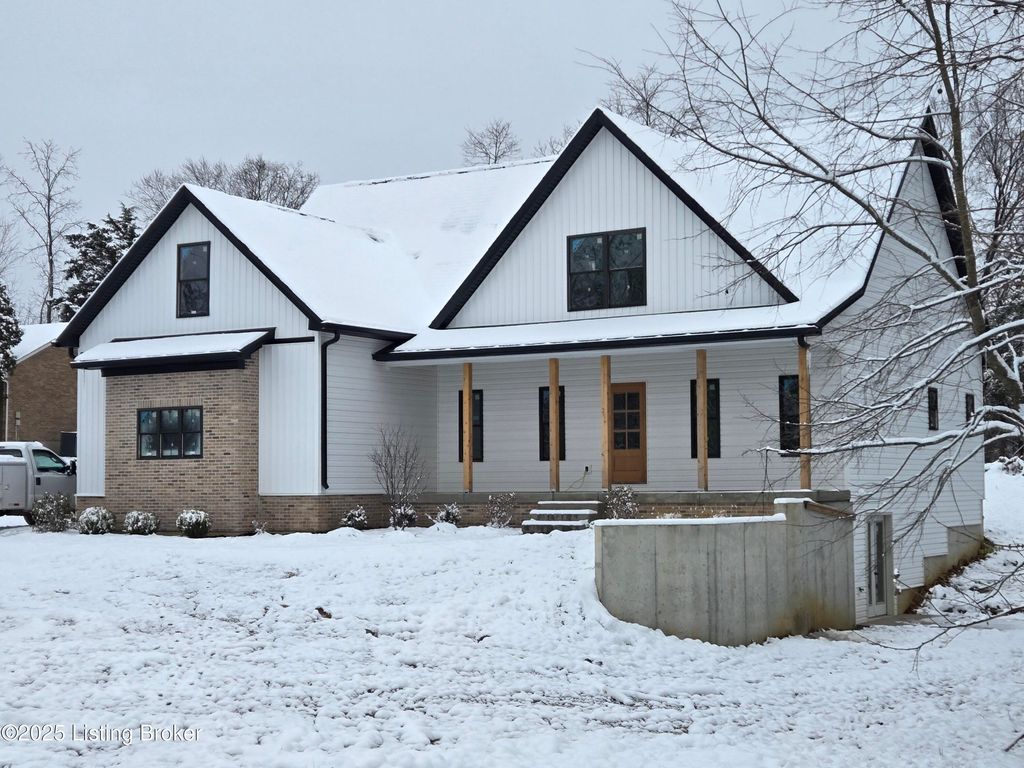 Photo of 7505 Commonwealth Dr, Crestwood, KY 40014 (MLS # 1704580)