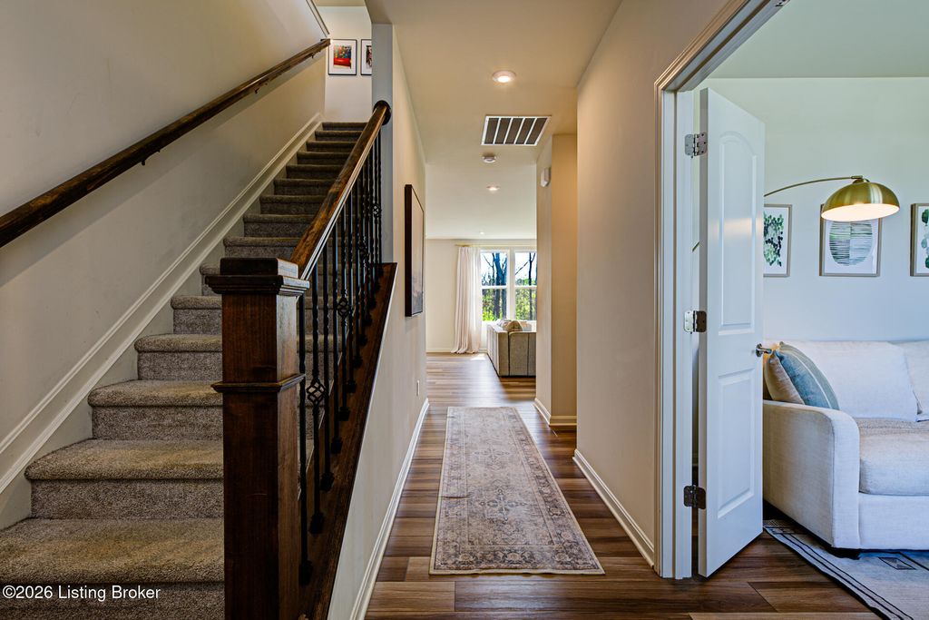 Photo of 3944 Creek Meadow Dr, La Grange, KY 40031 (MLS # 1714078)