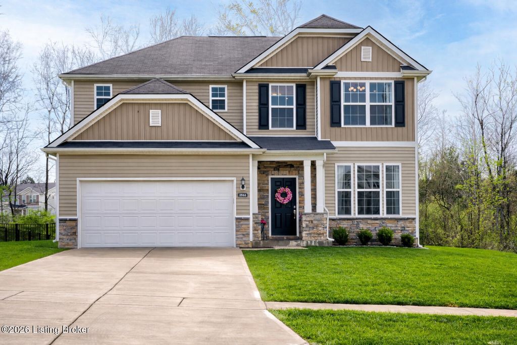 Photo of 3944 Creek Meadow Dr, La Grange, KY 40031 (MLS # 1714078)