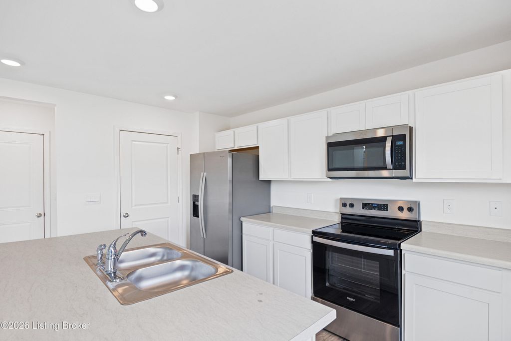 Photo of 284 Zelcova Dr, Eminence, KY 40019 (MLS # 1713218)