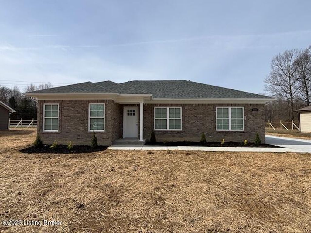 Photo of 9104 Maplecreek Dr, Louisville, KY 40219 (MLS # 1710215)