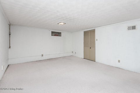 Tiny photo for 4608 Estate Dr, Louisville, KY 40216 (MLS # 1729005)
