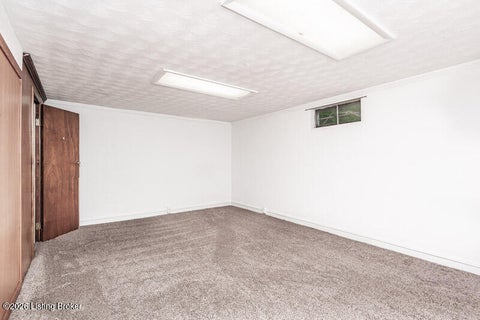 Tiny photo for 4608 Estate Dr, Louisville, KY 40216 (MLS # 1729005)