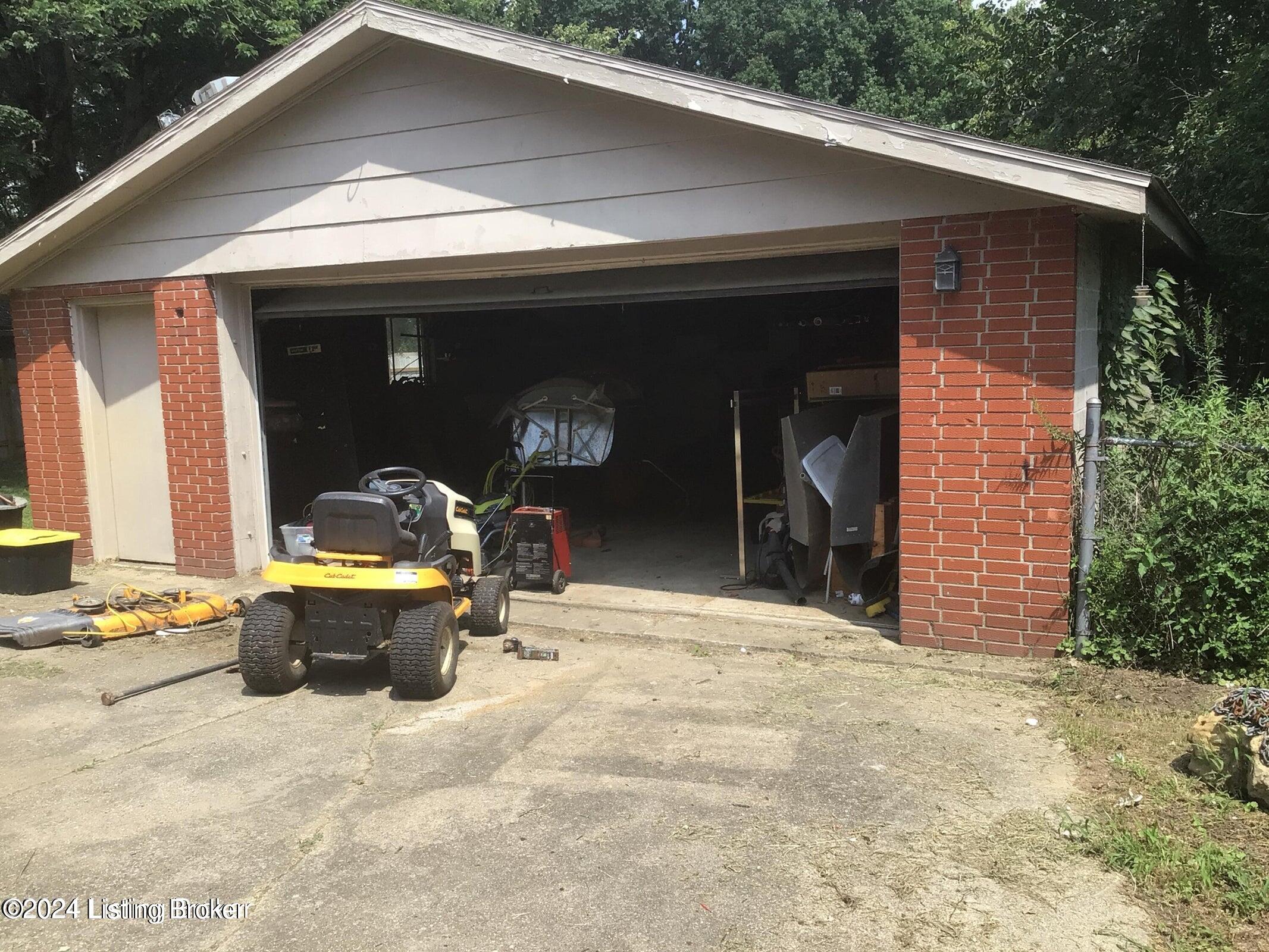 7127 Cane Run Rd, Louisville, Kentucky image 14