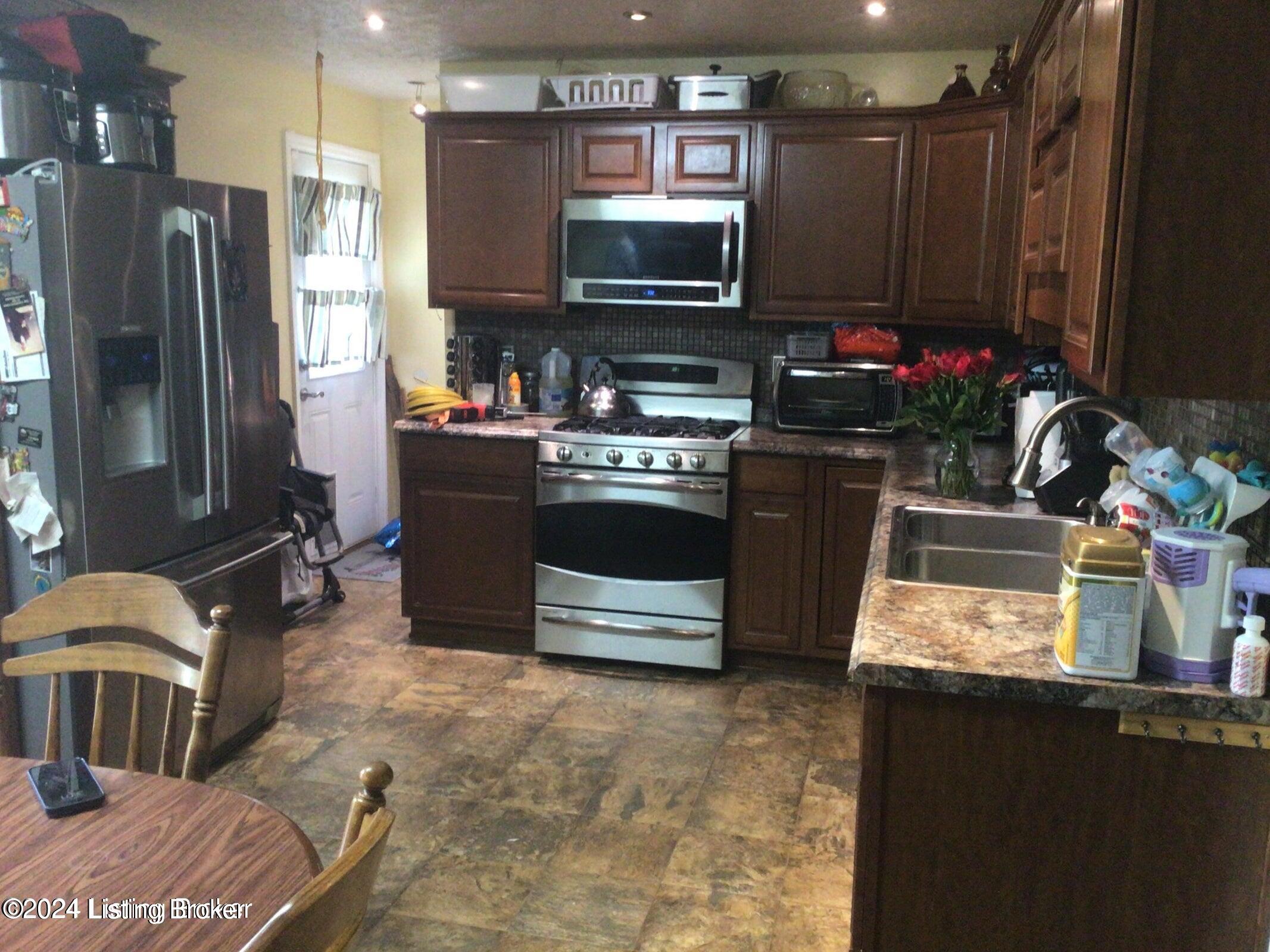 7127 Cane Run Rd, Louisville, Kentucky image 4
