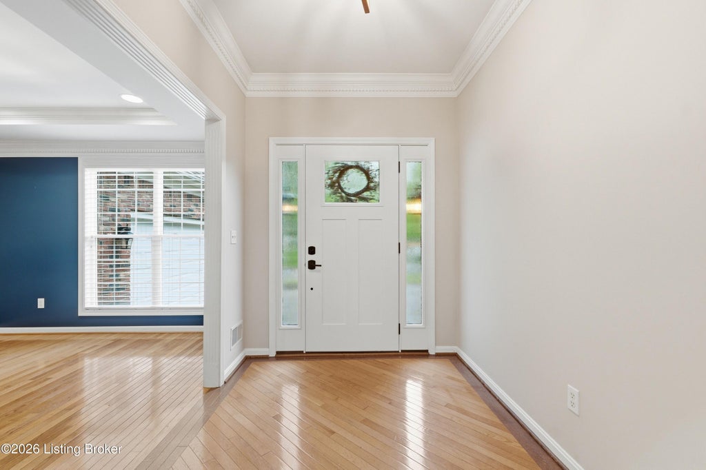 Photo of 10000 Ivybridge Cir, Louisville, KY 40241 (MLS # 1720477)