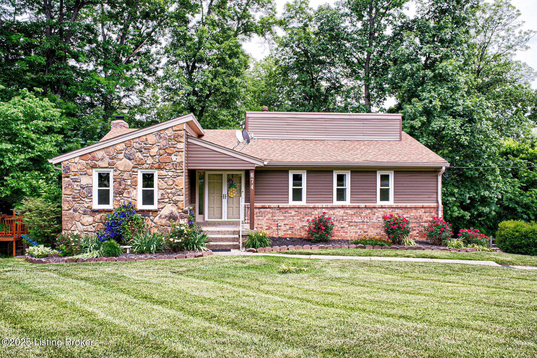 674 Old Mill Stream Ln, Shepherdsville, Kentucky image 1