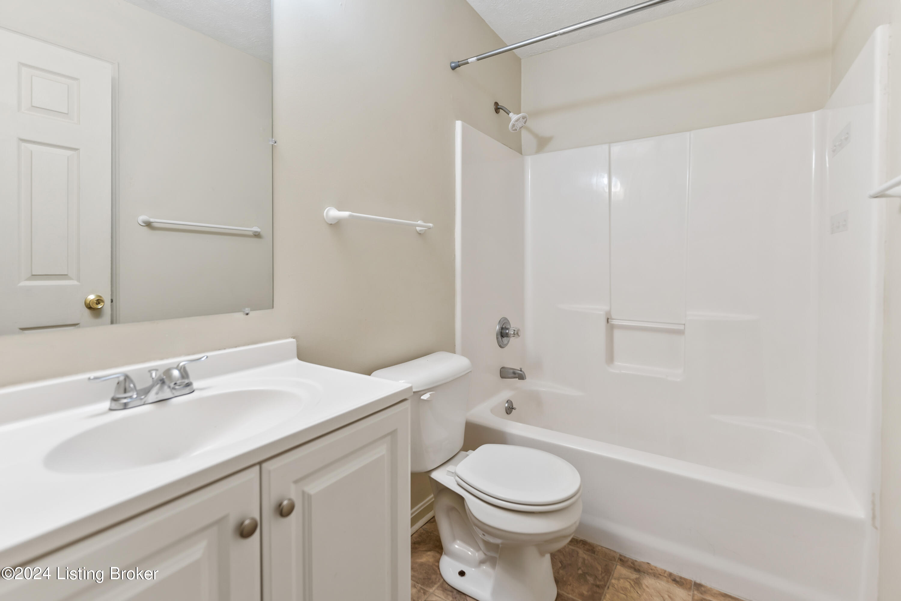 Louisville, Kentucky 40219, United States, 3 Bedrooms Bedrooms, ,2 BathroomsBathrooms,Residential,Pending,37440